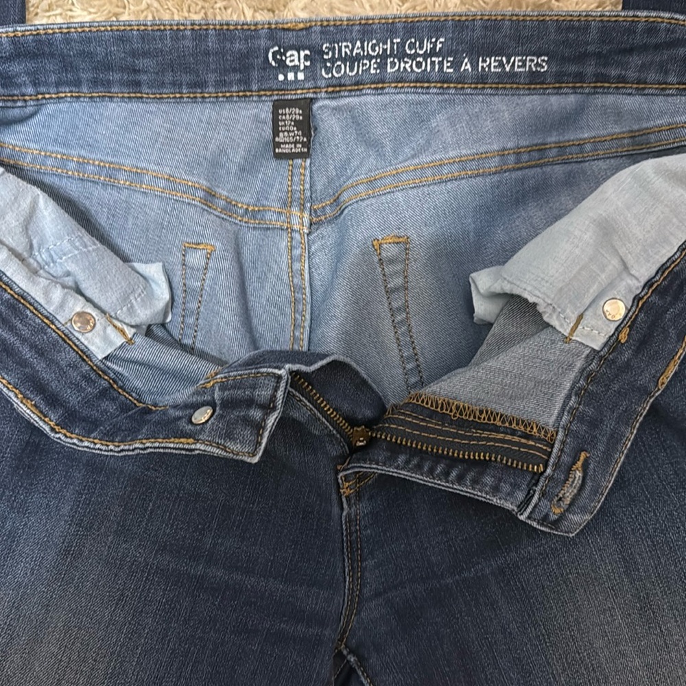 Women’s Gap Straight Cuff Jeans - Picture 2 of 5